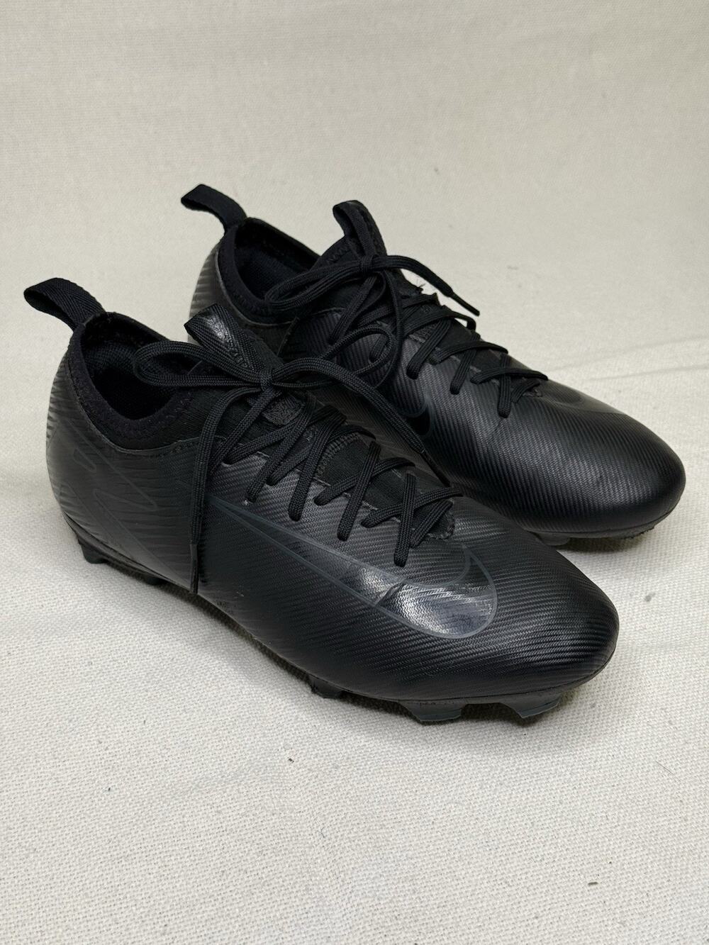 Nike Jr. Mercurial Vapor 16 Academy GS Black Kids Soccer Cleats Youth 4.5Y